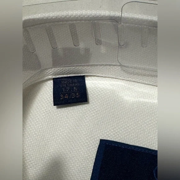 David Donahue White Dress Shirt. 34/35 Sleeves. 17.5 Neck. Trim Fit. - Picture 11 of 12
